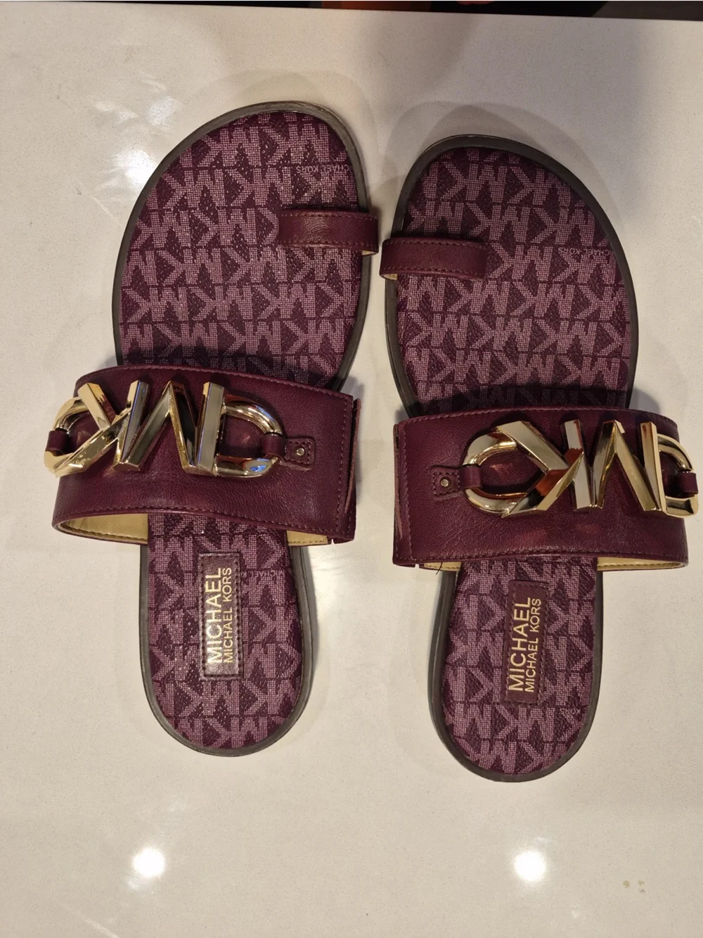 Michael Kors Men’s Burgundy Logo-Trim Slide Sandals size 5